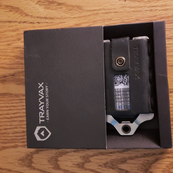 Trayvax Other - Trayvax Element wallet in Raw & Black